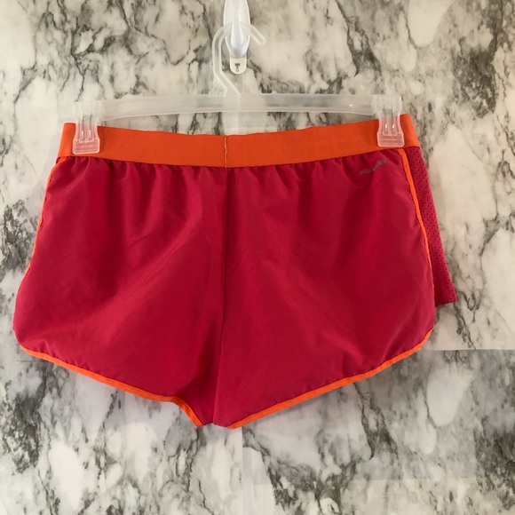 Reebok - Picture 7 of 8